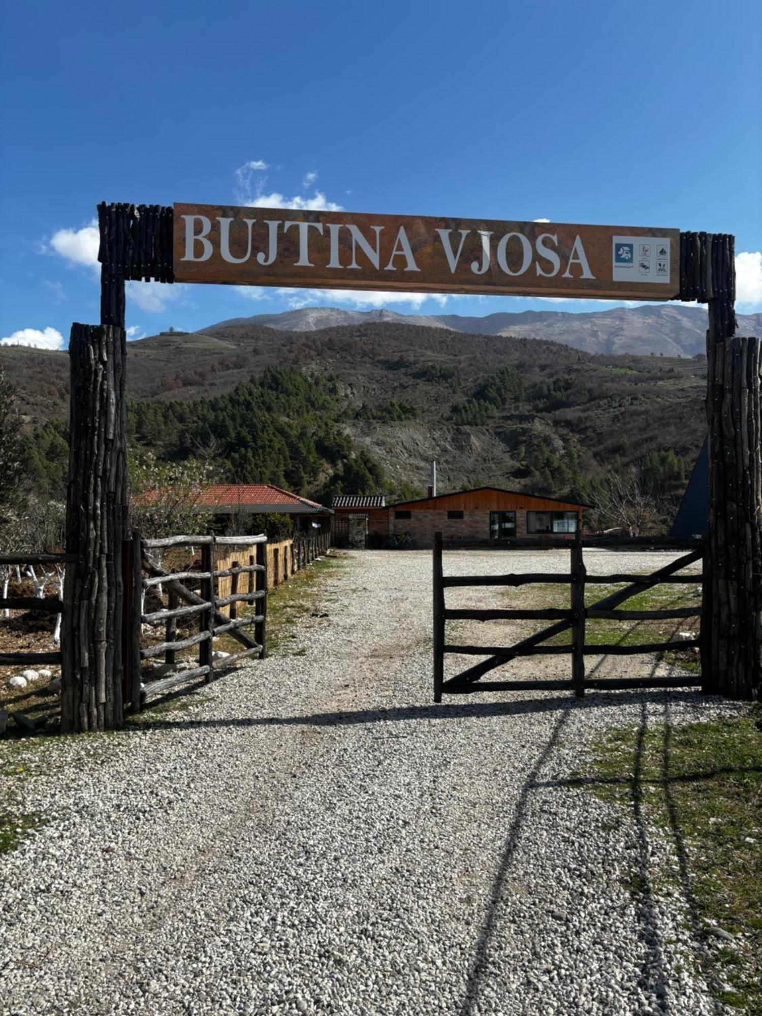 Hotel Bujtina Vjosa Memaliaj Exterior foto